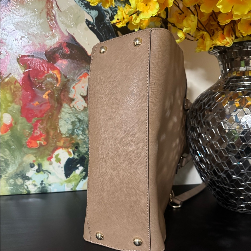 Michael Kors Brown Leather Satchel with Gold Chain - Picture 5 of 7